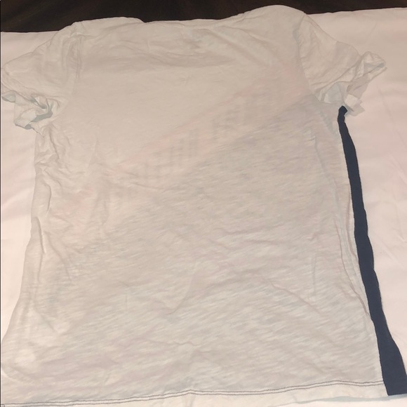 Tommy Hilfiger t shirt - Picture 3 of 3